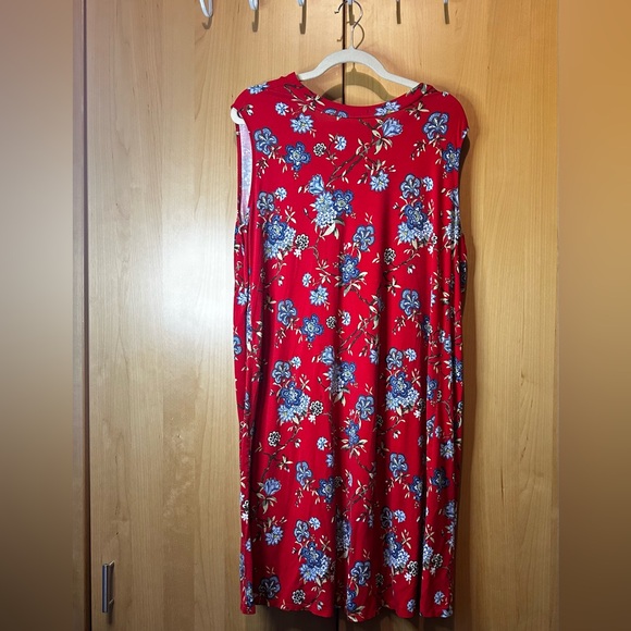 LOFT Dresses & Skirts - Floral red dress size16/18
